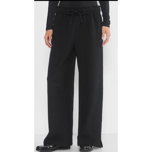 Aritzia Pants - Aritzia Cozy Sweatfleece Mega Baggy Fold Sweatpants Women’s XS Black Wide Leg